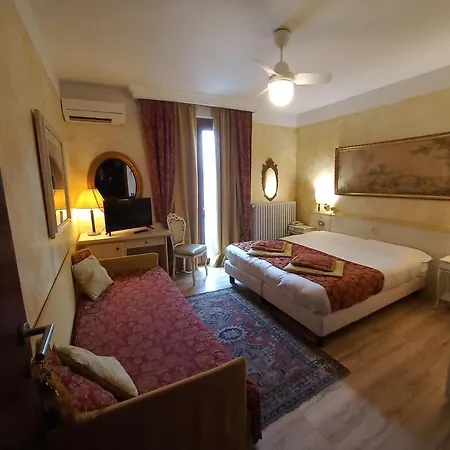 San Marino Hotel