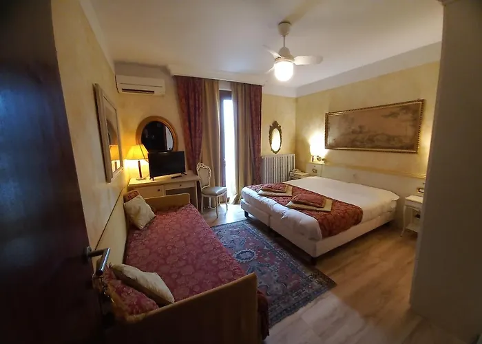 San Marino Отель