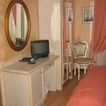 San Marino 3*