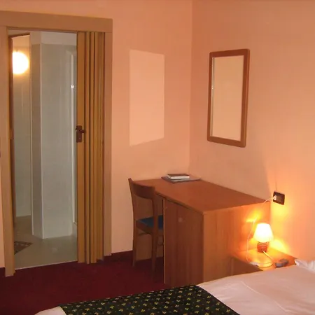 Hotel San Marino Laglio