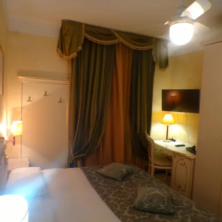 Hotel San Marino Laglio