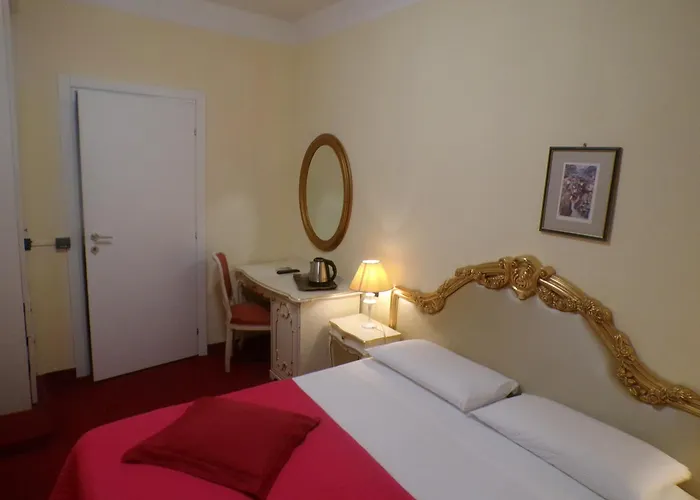 Hotel San Marino Laglio