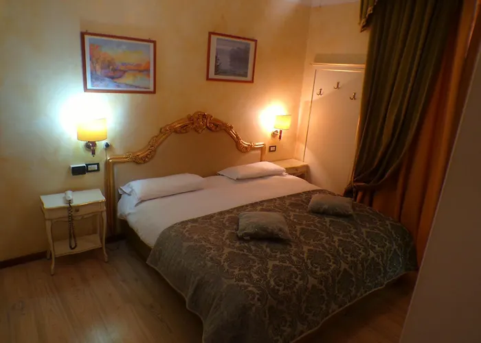 San Marino ホテル